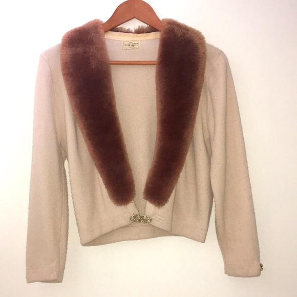 Sweaters - Vintage Cardigan with Plush Collar